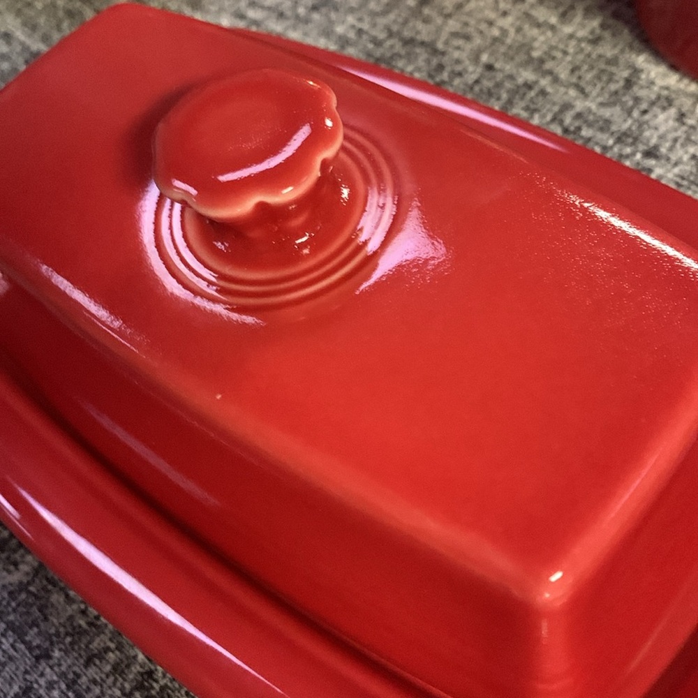 Fiesta Scarlet XL Butter Tray With Lid - Picture 2 of 4